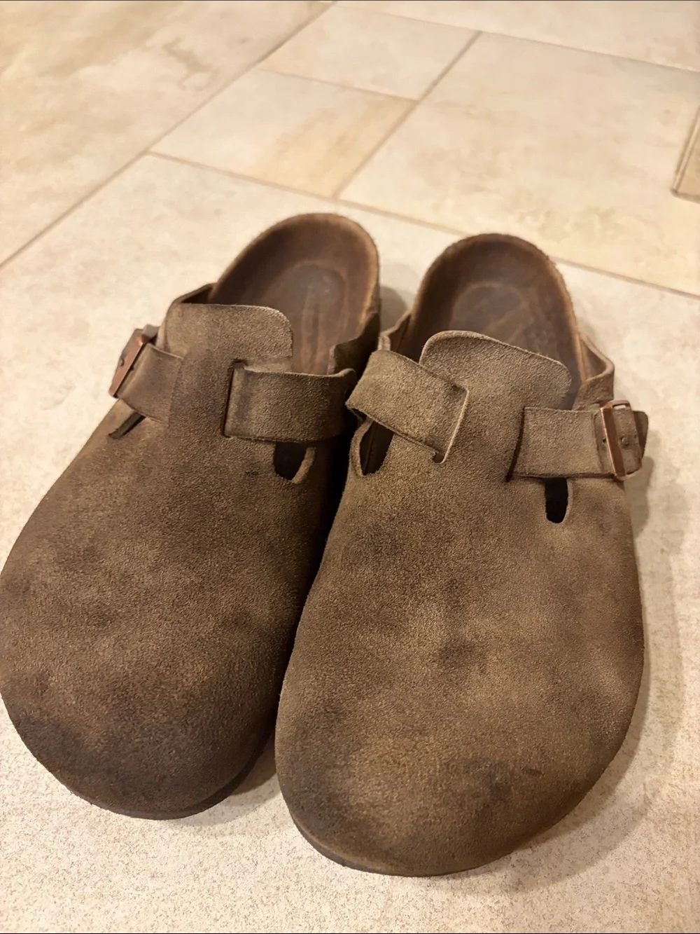 Very Worn Men's Suede Slip-On Clog in Brown